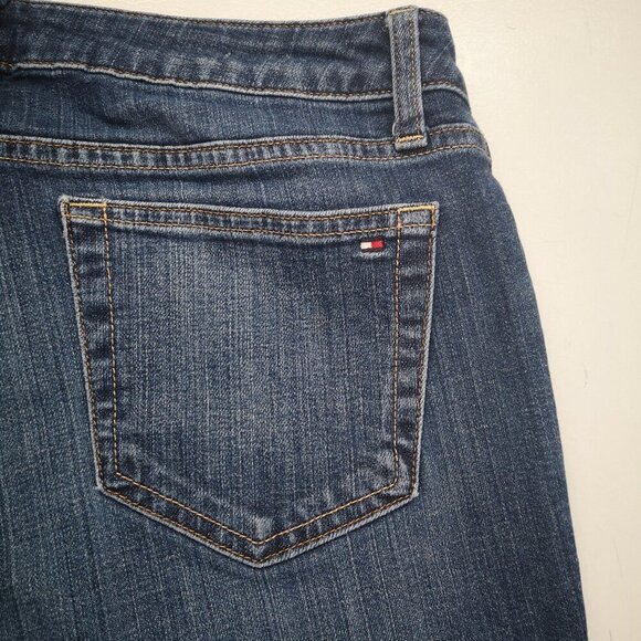 Tommy Hilfiger Ladies Size 10 Curve Straight Leg Medium Wash Blue Jeans - Picture 8 of 11